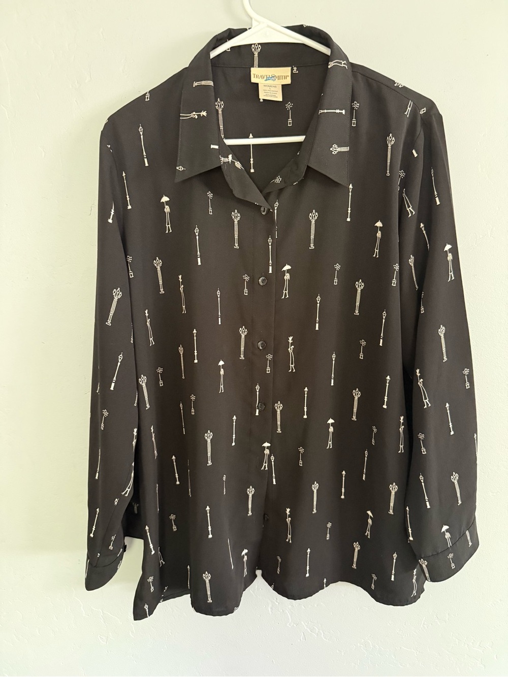Tracy Porter Black Key-Print Button-Up Blouse